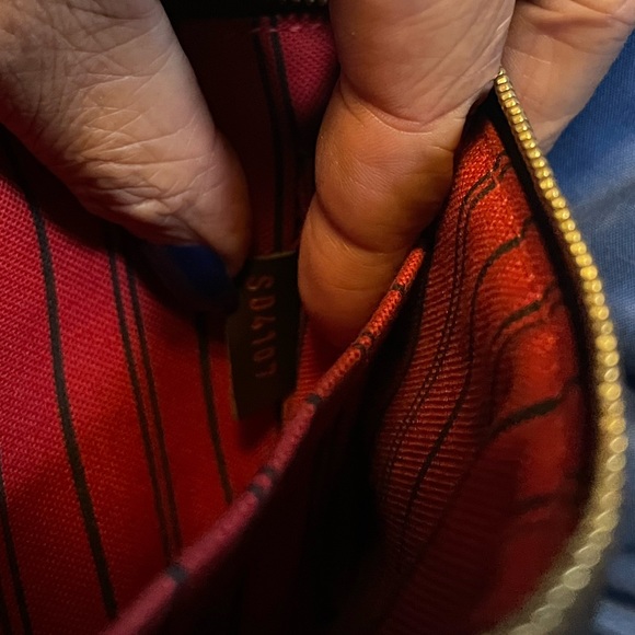 Louis Vuitton Damier neverfull pouch wristlet - Picture 6 of 9